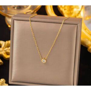 18K Gold Plated Stainless Steel Crystal Pendant Necklace